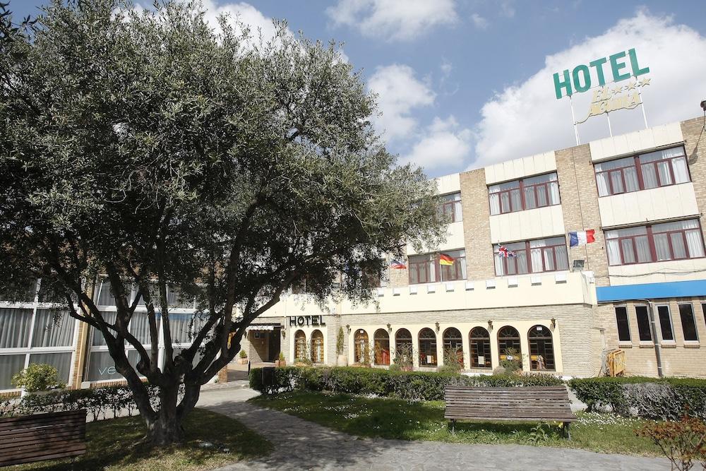 Hotel El Aguila Утебо Экстерьер фото