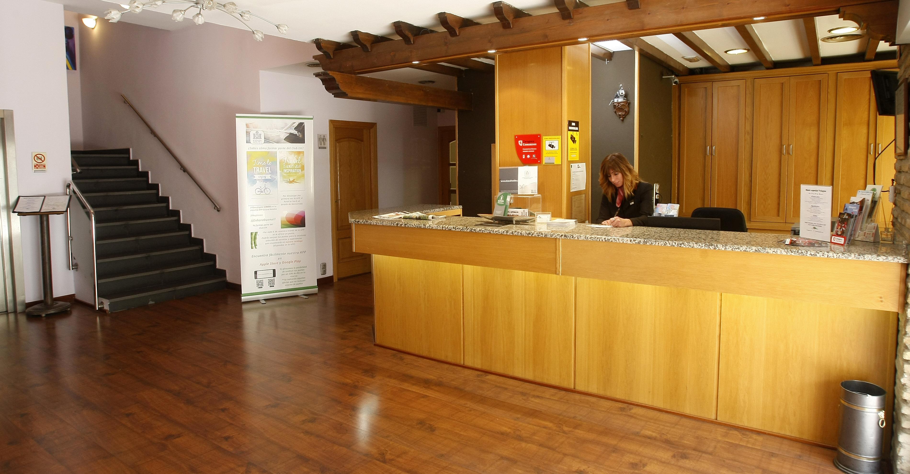 Hotel El Aguila Утебо Экстерьер фото