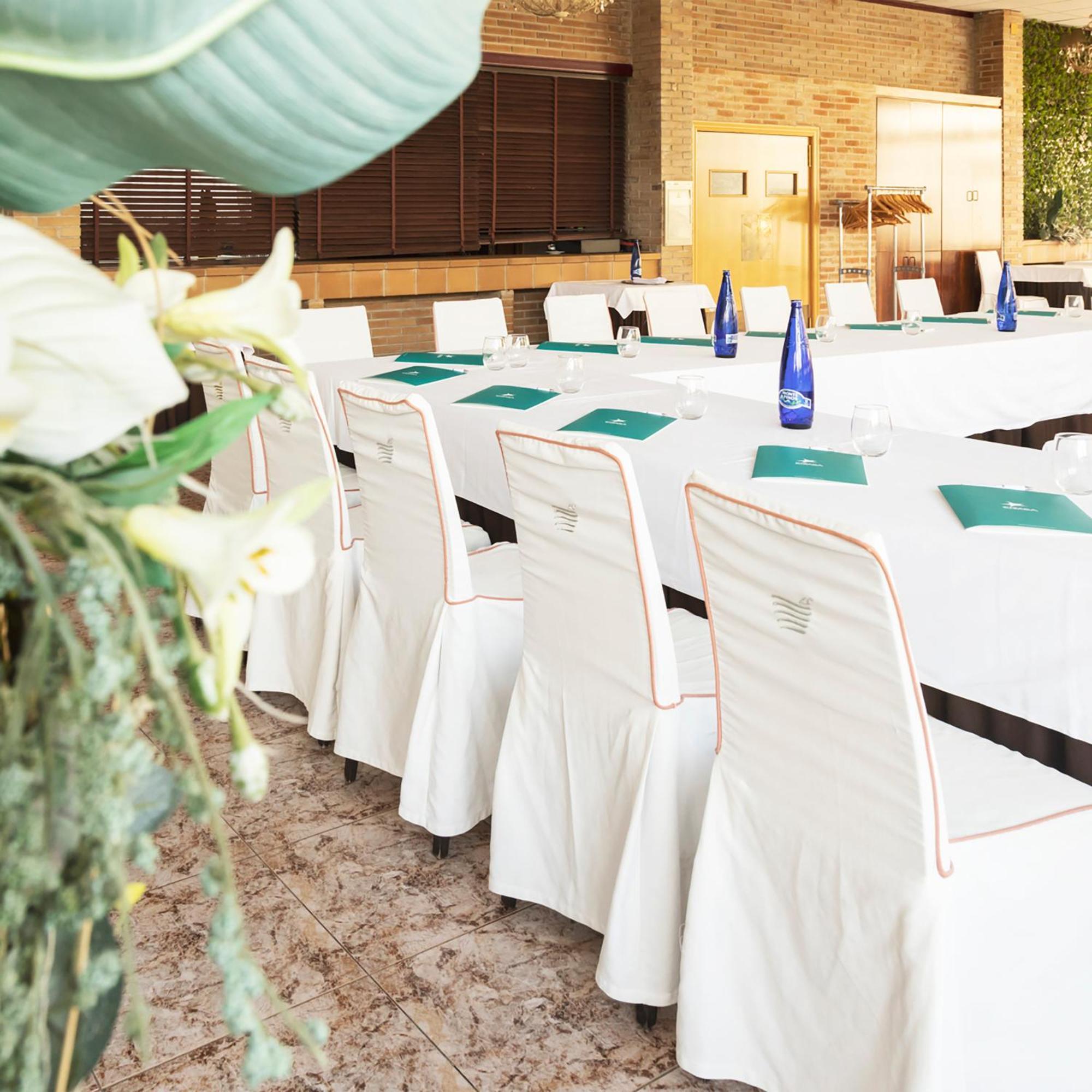 Hotel El Aguila Утебо Экстерьер фото